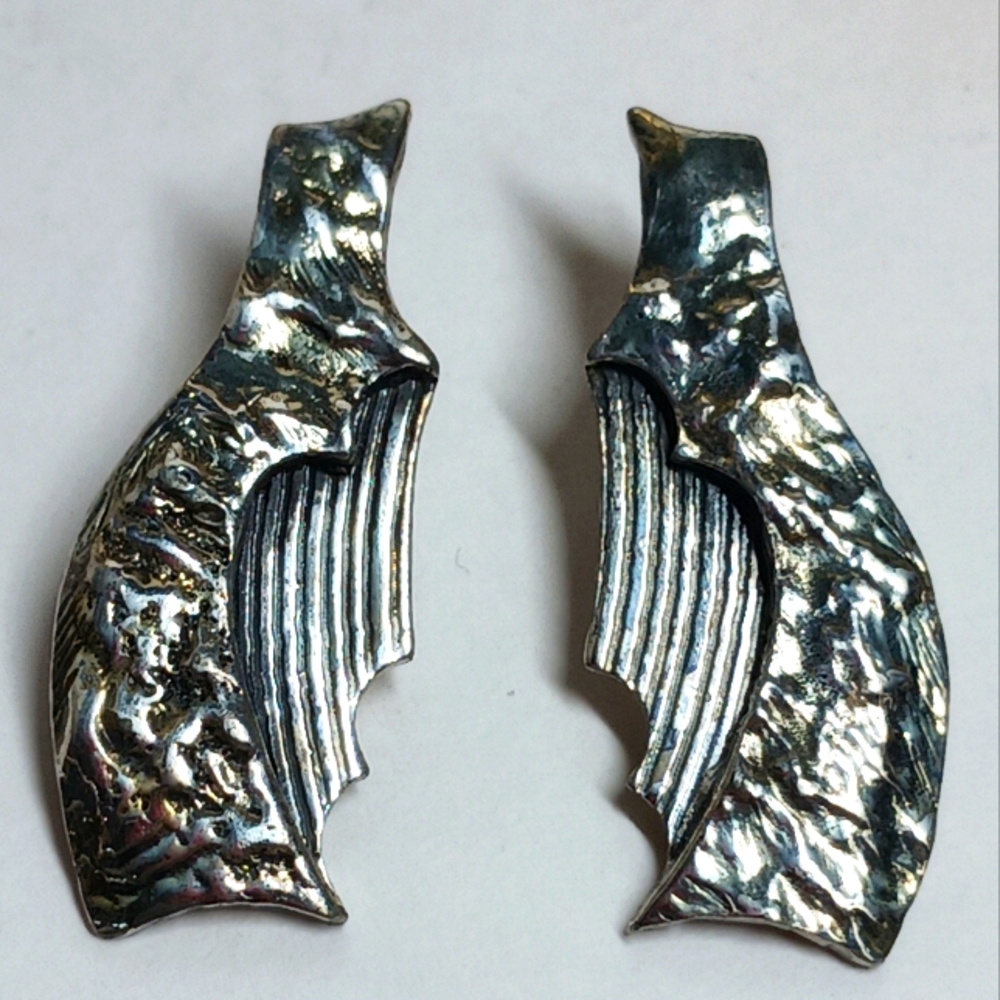 JEAN-CLAUDE DARVEAU CANADA MODERNIST Earrings TEXTURED SILVER TONE METAL